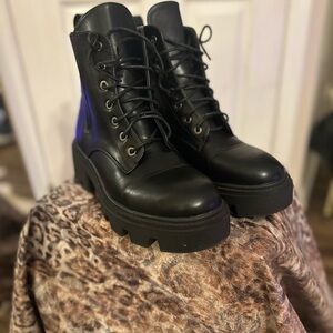 Black Faux Leather Lace-Up Ankle Combat Boots NWOT Women’s Sz 8